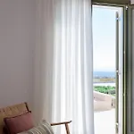 White Cliff Paros Villa *
