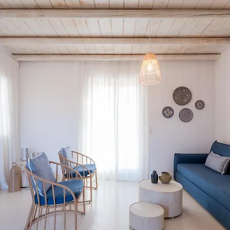 White Cliff Paros * Ampelas