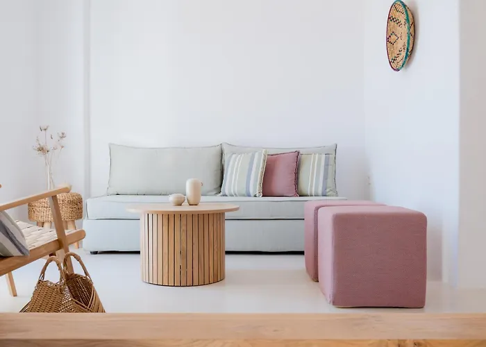 White Cliff Paros * Амбелас