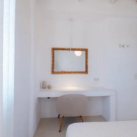 White Cliff Paros Villa *