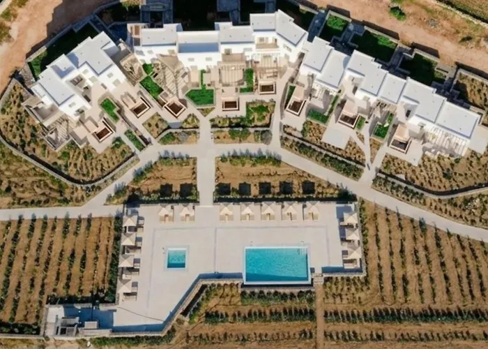 White Cliff Paros * Ampelas