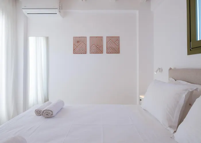 White Cliff Paros וילה אמבלאס